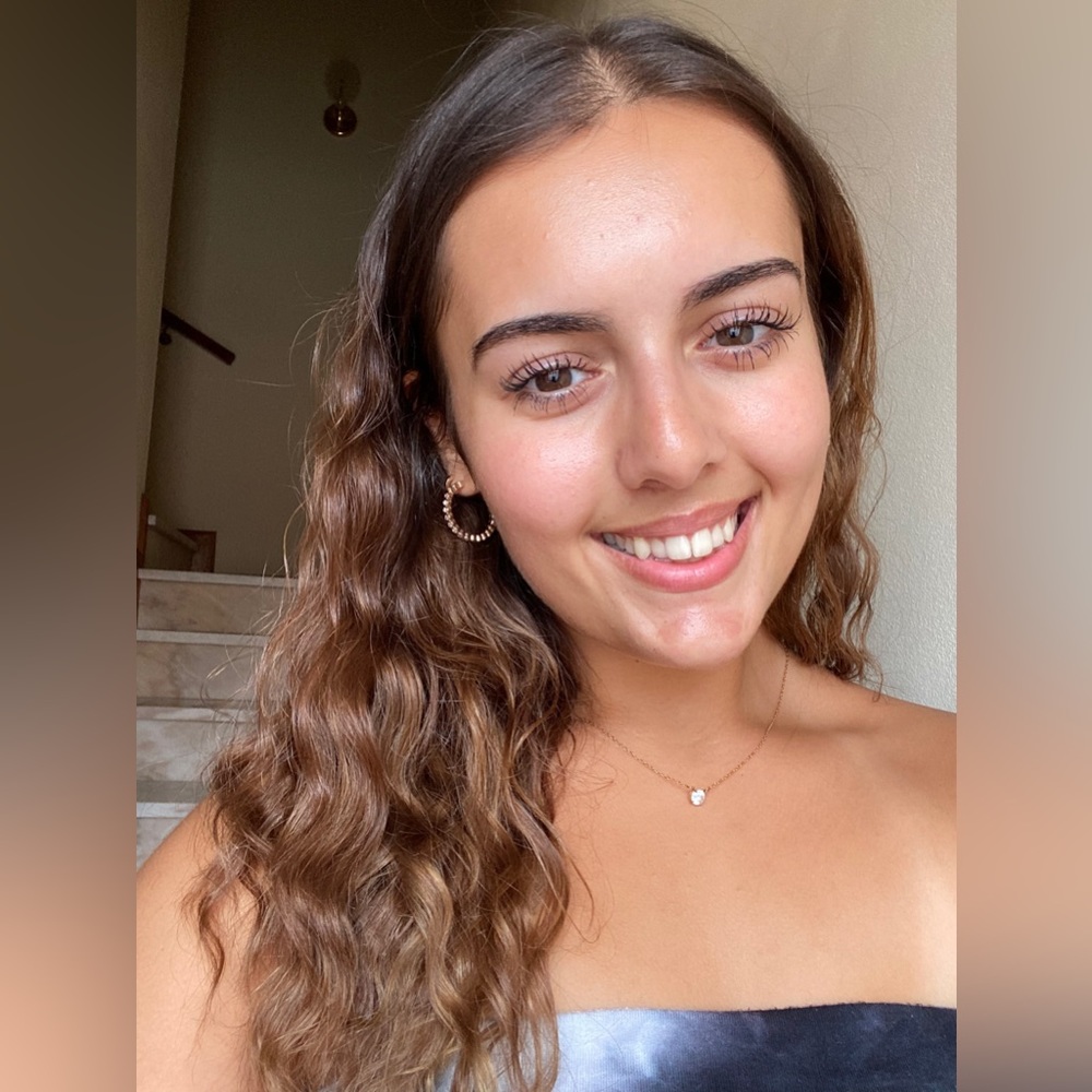 Meet your Posher, Raquel